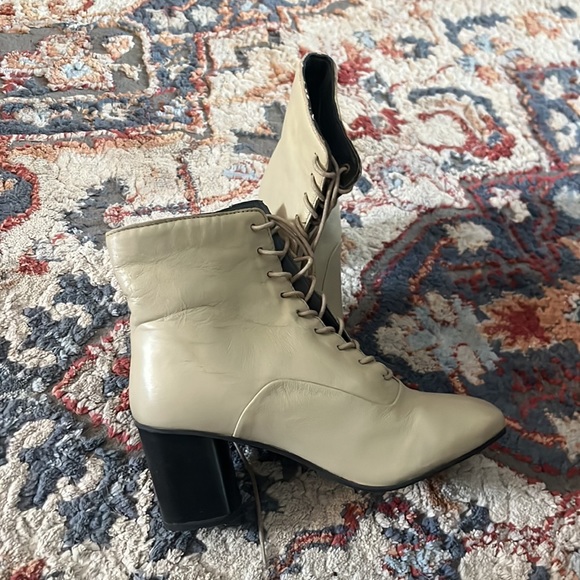 ICHI Heel Lace Up Boot - Picture 2 of 3